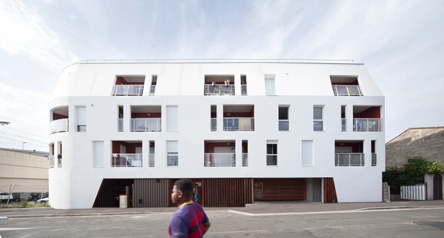 Residência Sierra / Lanoire & Courrian - Residencial