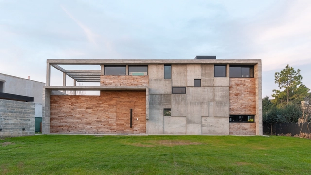 Casa 354 / Pinasco/Ortiz Rombola - Casas, Fachada