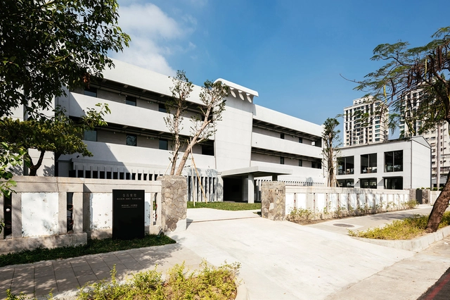 金马宾馆当代美术馆 / CT Design 城市设计 / 朴木联合建筑师事务所 + 雅元设计 - 展陈建筑