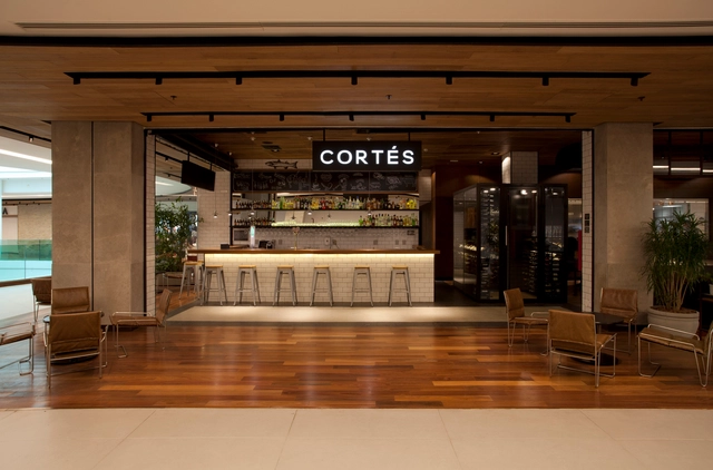 Restaurante Cortés / Bruschini Arquitetura - Restaurant