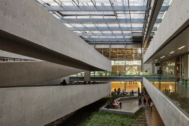 Sesc Guarulhos / Dal Pian Arquitetos - Edificios Públicos