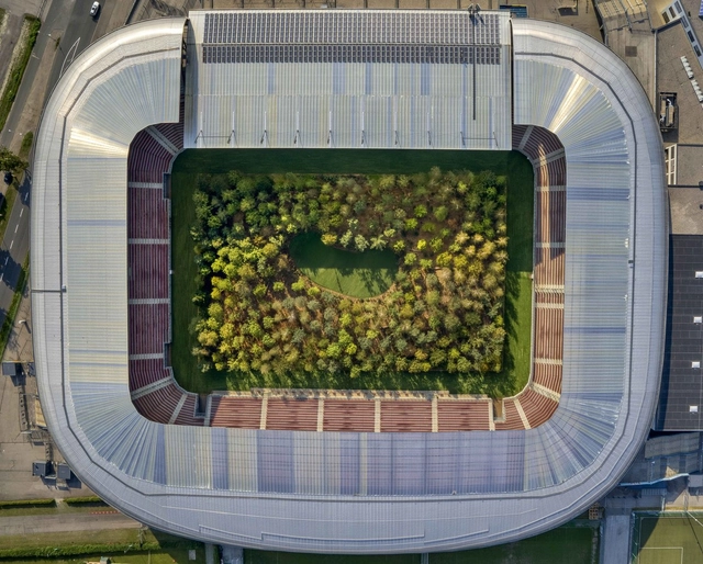 Estádio de futebol é transformado em floresta na Áustria - Imagem de Destaque