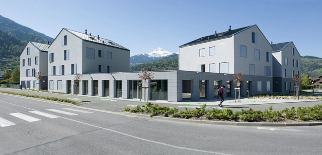 Passy 25 Collective Housing Unit and Commercial Spaces / Maisonnet Locatelli Architectes + Chaveneau Ohashi Architecte - Apartments