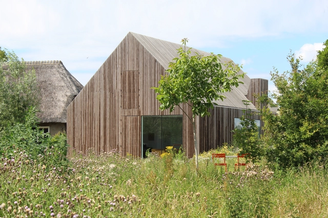 Potato Shed / Julius Taminiau Architects - Casas