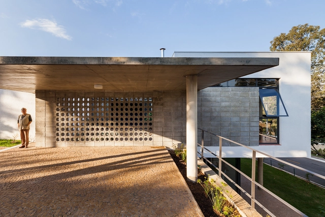 Casa Kovacs / Pessoa Arquitetos + Base Urbana  - Interiroes De Casas, Jardim, Fachada, Corrimão