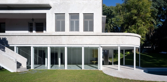 Casa luar  / Adamo Faiden - Renovación, Jardín, Puerta, Fachada