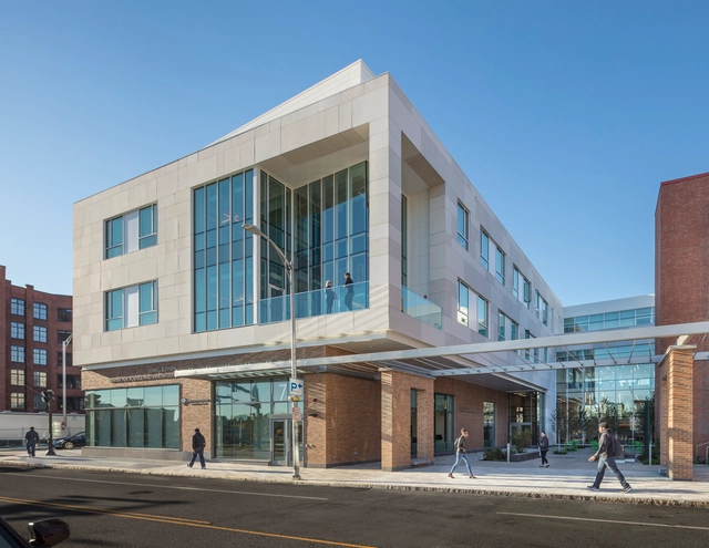 Centro John J. Bowen para Ciência e Inovação da Johnson & Wales University / Architectural Resources Cambridge - Universidade