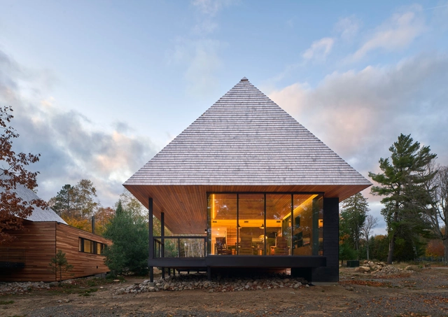 比格温岛度假村木屋 / MacKay-Lyons Sweetapple Architects - 度假小屋