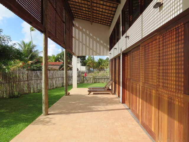 Residência Cave Canem  / Juliano Barros Arquiteto - Casas, Jardim, Fachada, Viga, Cerca