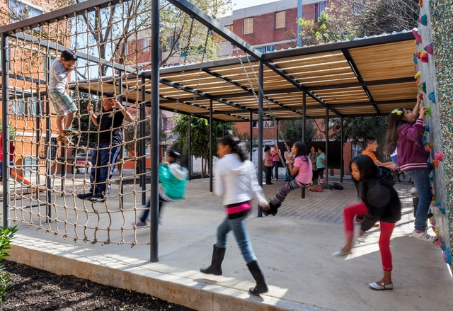 11 Rules to Follow When Creating Vibrant Public Spaces - Featured Image