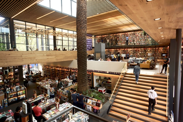 Café e livraria El Péndulo/ Aizenman-Arquitectura - Cafeterias