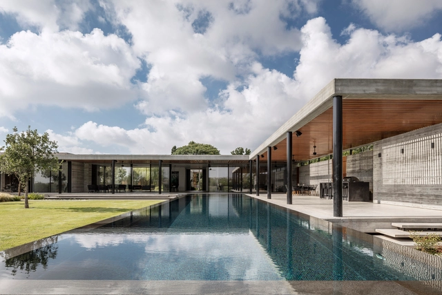 Casa Ecológica / Dan & Hila Israelevitz Architects - Casas