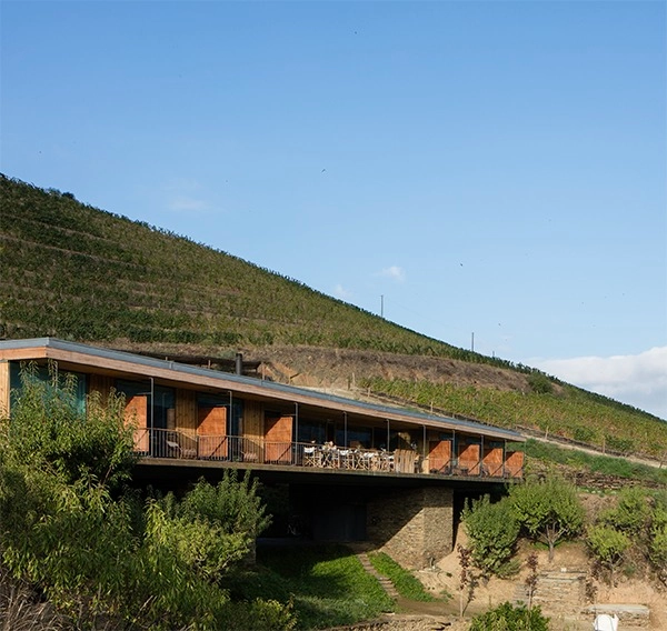 Menos é Mais Arquitectos vence o  PNAM’19 com o Hotel Rural Casa do Rio  - Imagem de Destaque