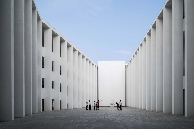 Huandao Middle School / TAO - Trace Architecture Office - Elementary & Middle School
