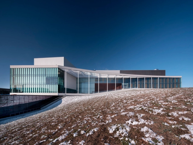 莱斯布里奇大学科学公共大楼 / KPMB Architects + Stantec Architecture  - 大学