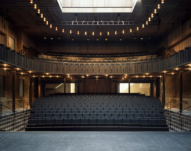 Nevill Holt 歌剧院 / Witherford Watson Mann Architects - 音乐厅