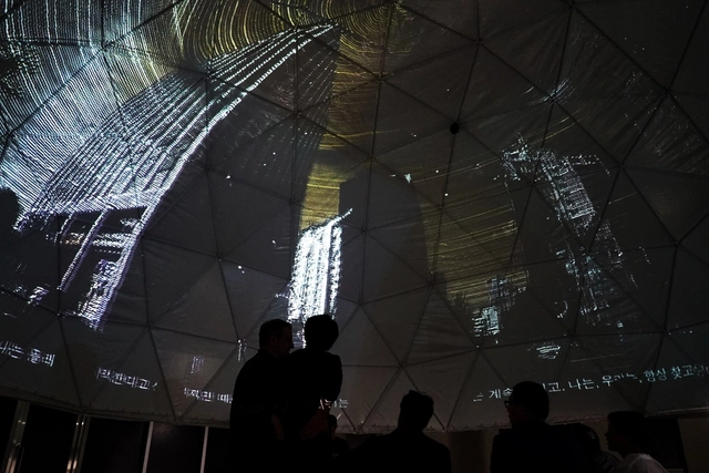 Carlo Ratti y Winy Maas hablan sobre el reconocimiento facial y la Bienal de Shenzhen - Imagen Principal
