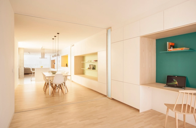 Casa RL / Diego López Fuster - Apartamentos, Cocina, Puerta, Mesas, Sillas