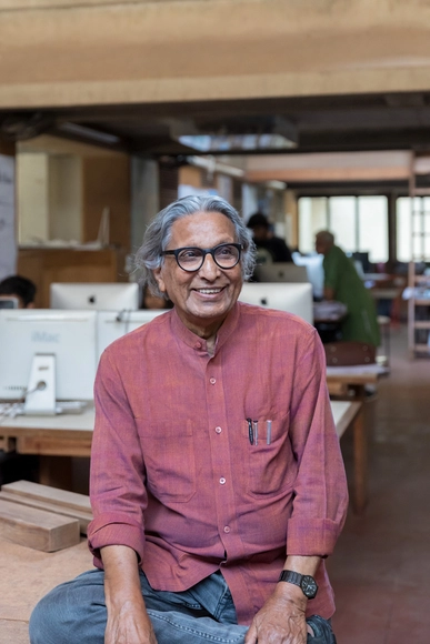 “Arquitetura é uma extensão da vida”: uma entrevista com Balkrishna Doshi - Imagem de Destaque