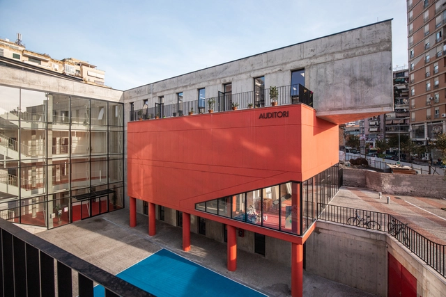 Servete Maçi Primary and Secondary School / Studioarch4 - Exterior Photography, Schools , Facade, Handrail