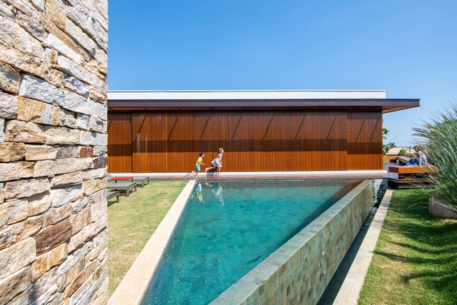 Casa KT / Mila Ricetti Arquitetura - Casas, Jardim, Fachada