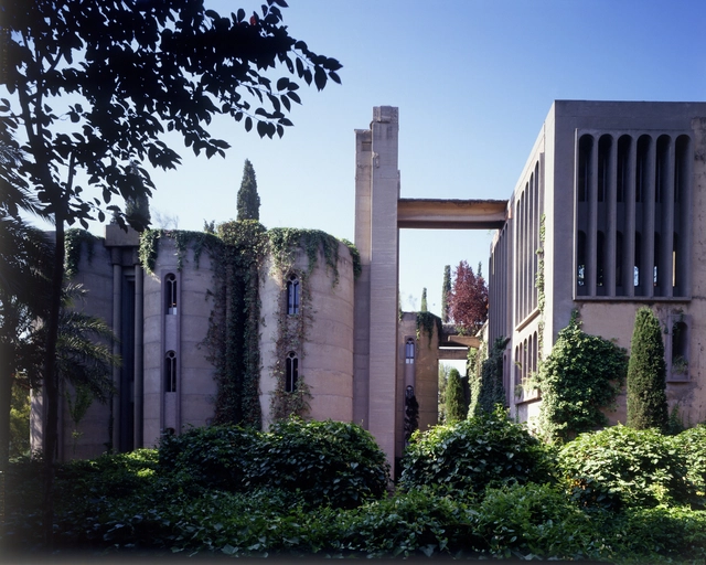 聚焦：里卡多·波菲尔(Ricardo Bofill) - 主图