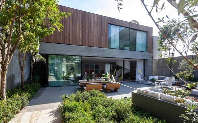 Casa Relógio / Dado Castello Branco Arquitetura - Casas, Jardim, Fachada, Porta