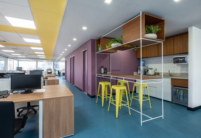 Escritório Combe / Kseib Suniga Arquitetos Associados - Escritórios, Cozinha, Fachada, Mesa, Cadeira, Bancada