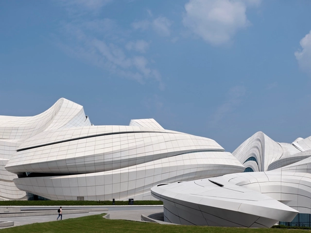 Changsha Meixihu International Culture and Art Centre / Zaha Hadid Architects - Cultural Center