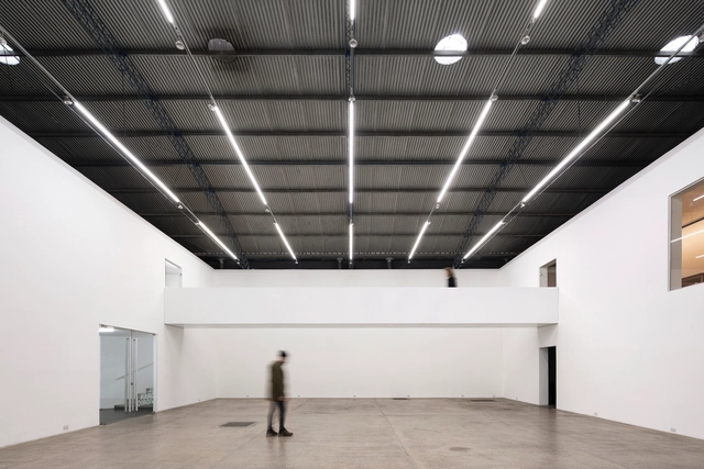 Reforma Galería El Gran Vidrio / MMBB Arquitetos + Ben-Avid - Galería
