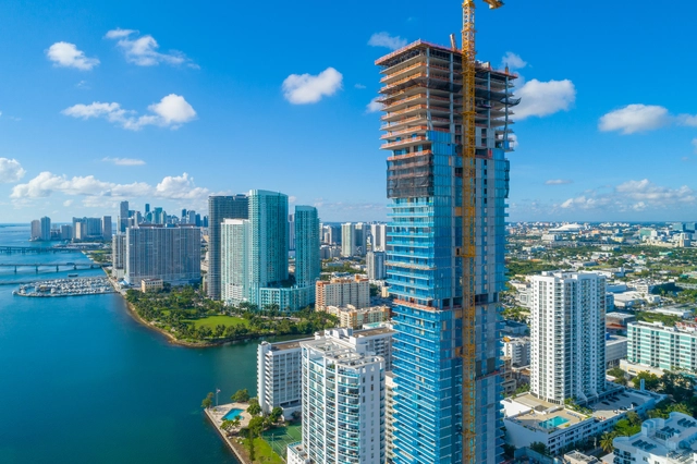 The Tallest Residential Building in Miami's Edgewater Neighborhood Tops off at 57 Stories - Featured Image