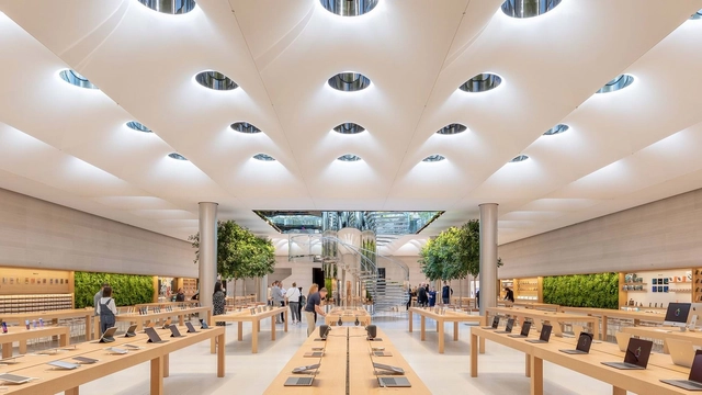 How Apple Strives for the Perfect Sky and Revives Cities  - Featured Image