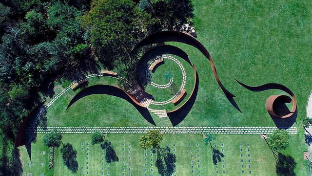 Cemitério Memorial Parque das Cerejeiras / Crisa Santos Arquitectos - Cemitério