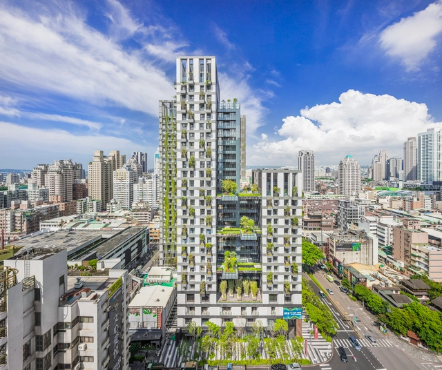 Sky Green Residential & Retail Tower / WOHA - Store, Facade, Cityscape