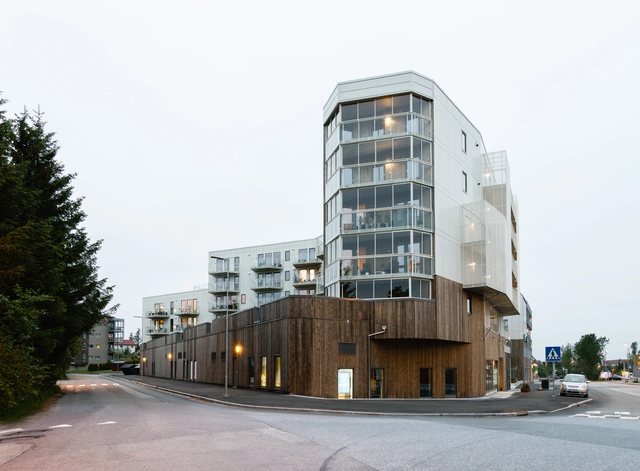 挪威公寓Straumehagen，即使走道也是阳台 / 3RW Arkitekter - 公寓