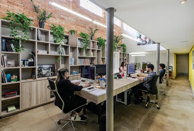 Sede LP arquitetos / Luiz Paulo Andrade Arquitetos - Edifícios De Escritórios, Mesa, Cadeira