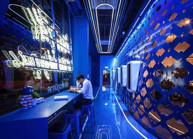 色彩中的建筑：11个项目展示2020年度色彩之美 - 主图