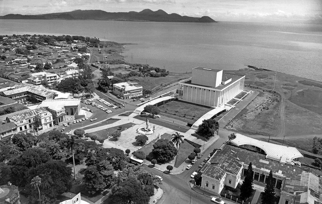 Clásicos de Arquitectura: Teatro Nacional Rubén Darío / José Francisco Terán - Planos, Costa, Urbano