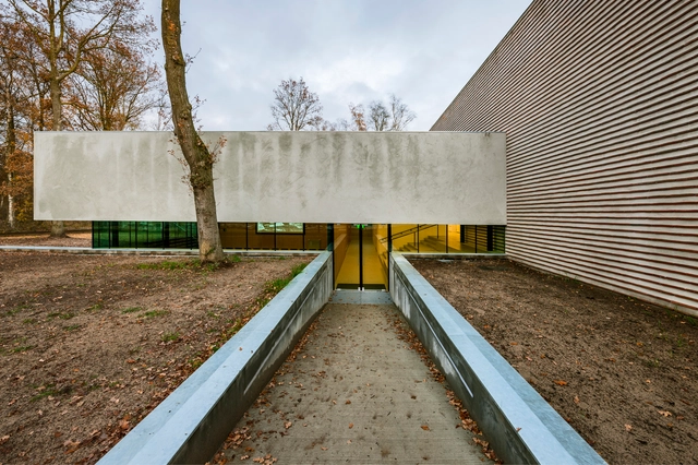 菲赫特集中营国家纪念馆 / DoepelStrijkers - 建筑图, 纪念中心, 花园