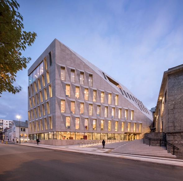 Prefeitura de Bodø / Atelier Lorentzen Langkilde - Fotografia de Exterior, Prefeitura, Fachada
