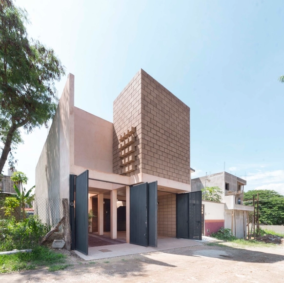 Casa 961 / Apaloosa Estudio de Arquitectura y Diseño - Fotografía exterior, Casas, Fachada