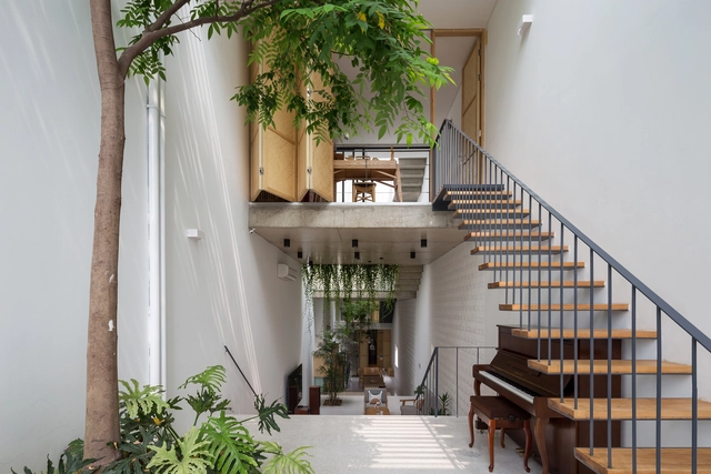 Casa CH / ODDO architects - Fotografía interior, Casas, Escaleras, Barandas