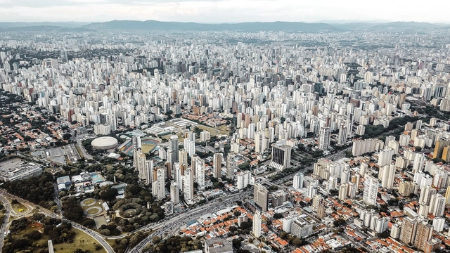 Desigualdades socioespaciais e o acesso a oportunidades nas cidades brasileiras  - Imagem de Destaque