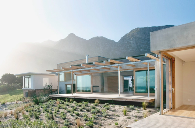 Residência Lowe - Betty's Bay / KLG Architects - Fotografia de Exterior, Casas, Fachada, Porta