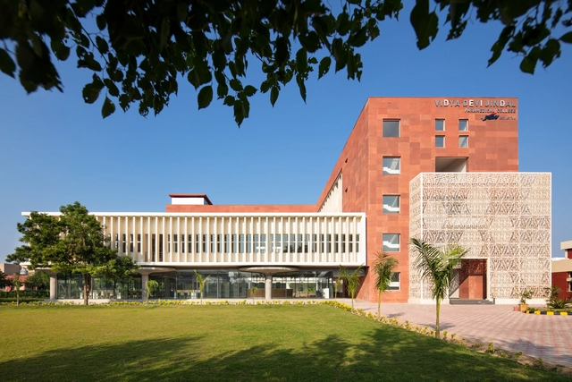 Vidya Devi Jindal Paramedical College / SpaceMatters - Exterior Photography, University, Facade