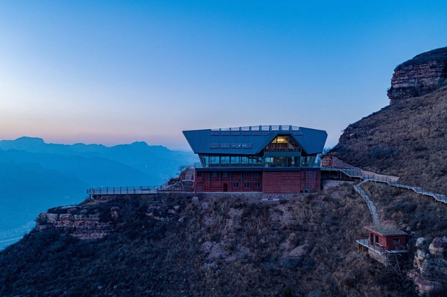 悬崖上的餐厅 / 天地都市建筑设计 - 建筑图, 餐厅