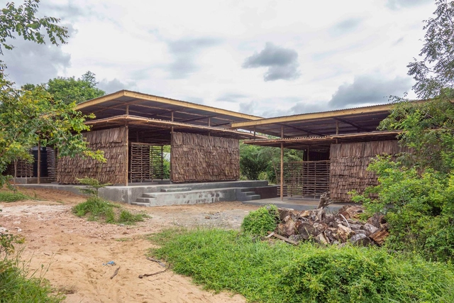Centro Educativo Eco Moyo / Arkitekter Uten Grenser + Architectopia + Jan Kazimierz Godzimirski - Fotografía exterior, Kindergarten