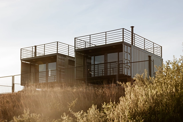Cambará Container House / Estúdio Saymon Dall Alba+ Mégui Dal Bó Arquiteta - Exterior Photography, Houses, Stairs, Handrail, Balcony