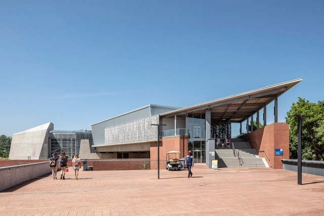 Centro de arte Javett / Mathews + Associates Architects - Fotografía exterior, Museos Y Espacios De Exhibición