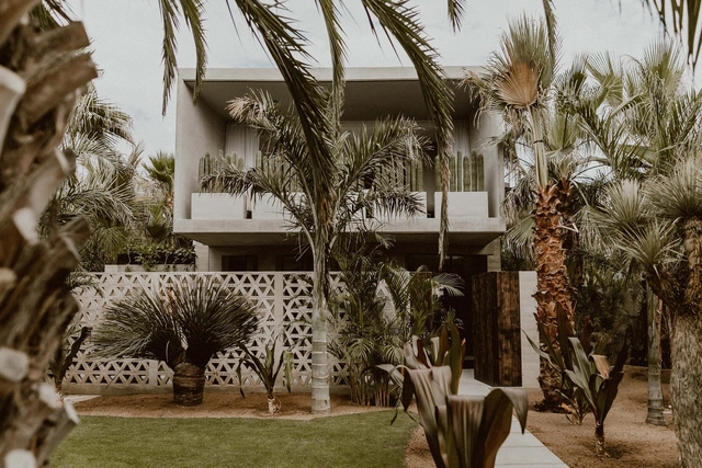 Villas Acre / FabrikG - Fotografía exterior, Casas, Jardín, Puerta, Fachada, Arco, Iluminación